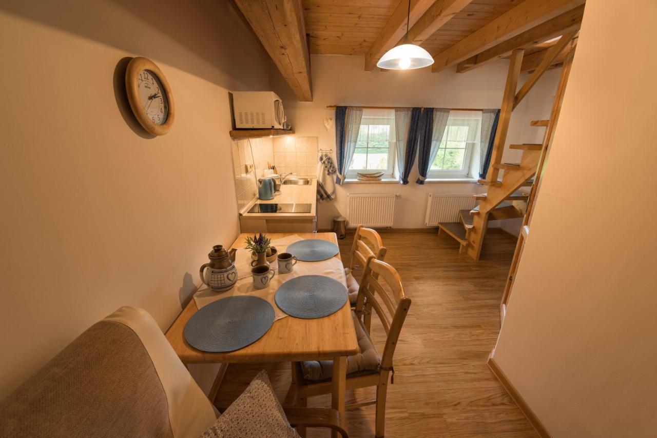 Apartmany Adrspach " U Kozaru " Теплице-над-Метуи Экстерьер фото