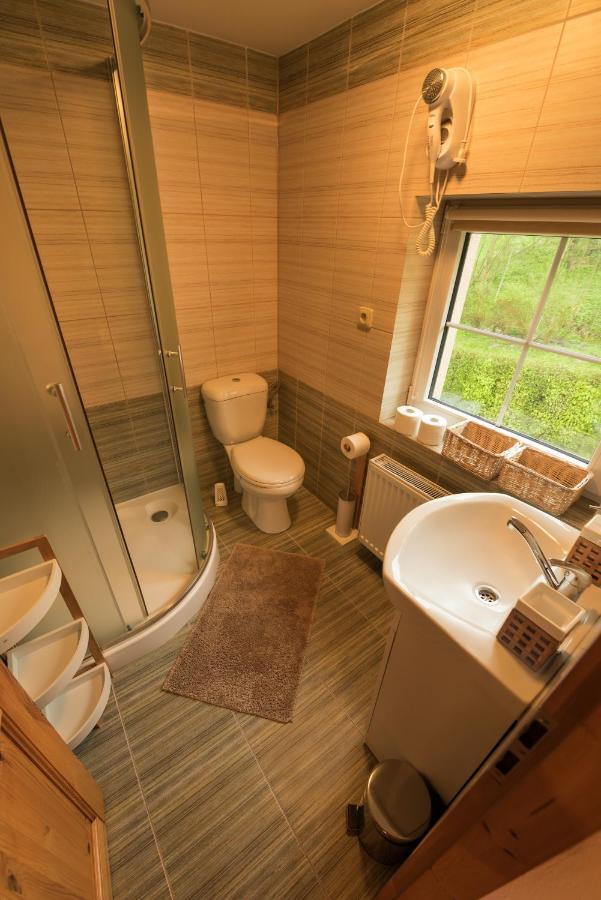 Apartmany Adrspach " U Kozaru " Теплице-над-Метуи Экстерьер фото